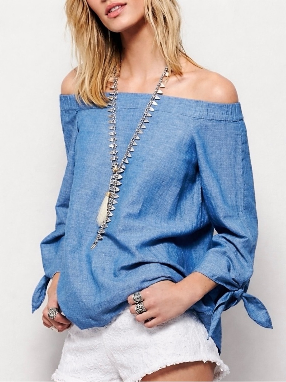 Free People Show Me Some Shoulder Top Size Small Oversized Boho Peasant Chambray